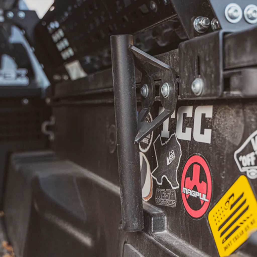 Flag Pole Mount & Allegiance Flag Supply 3' x 5' American Flag Kit