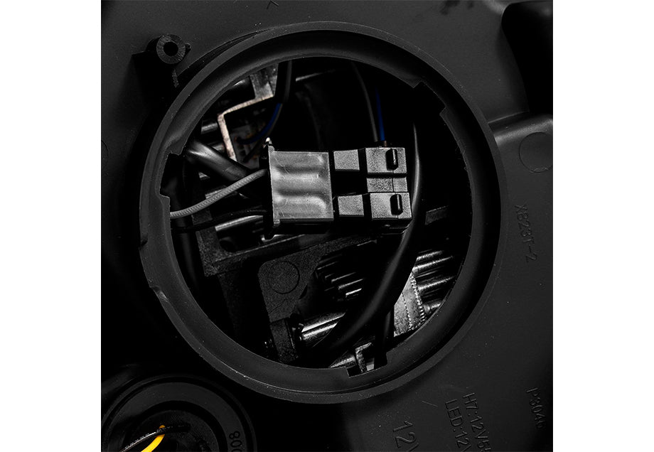 LUXX-Series Projector Headlights Black Fits 10-13 Toyota 4Runner