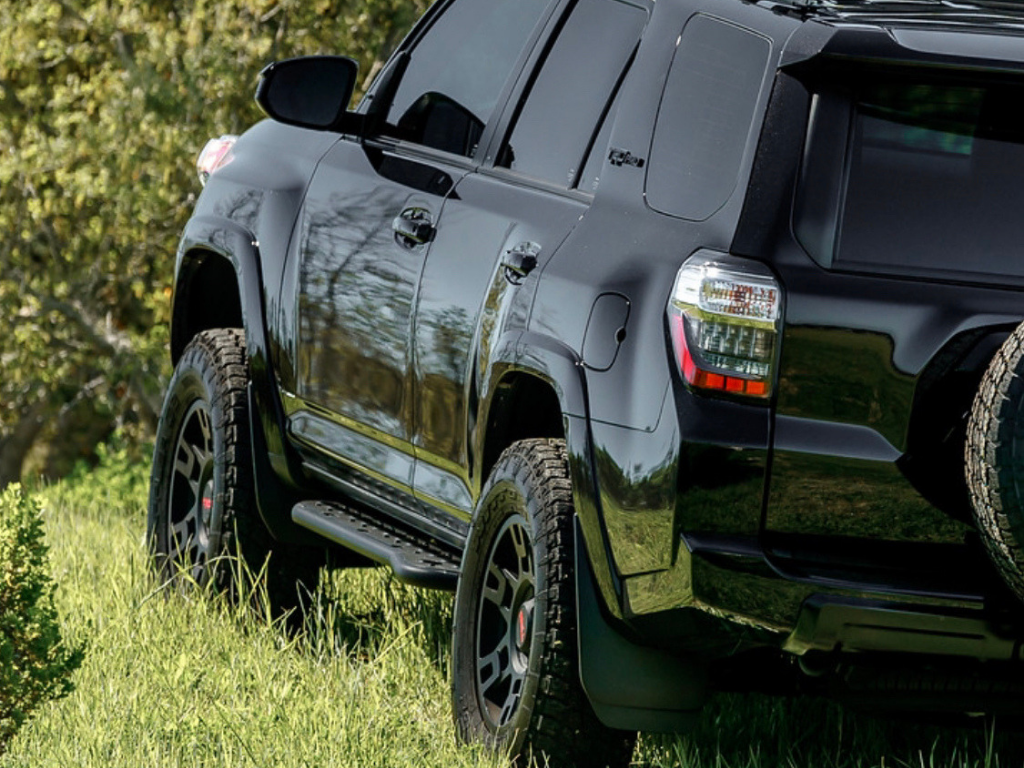 2010-2024 Toyota 4Runner Step Edition Bolt On Rock Sliders - Kick Out // No Filler Plate // Bedliner