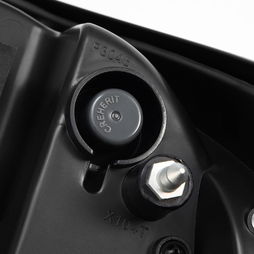 LUXX-Series LED Tail Lights Fits  16-23 Toyota Tacoma