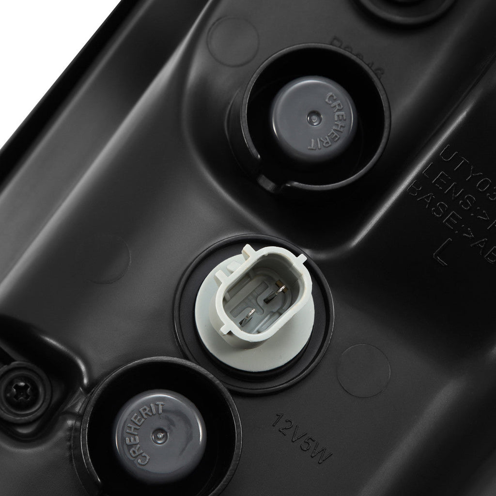 LUXX-Series LED Tail Lights Fits  16-23 Toyota Tacoma